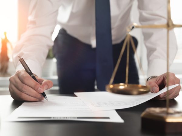 GETTING DIVORCED